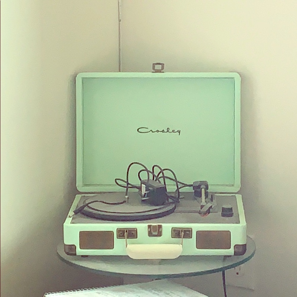 Crosley Record Player Bluetooth Compatible Too!